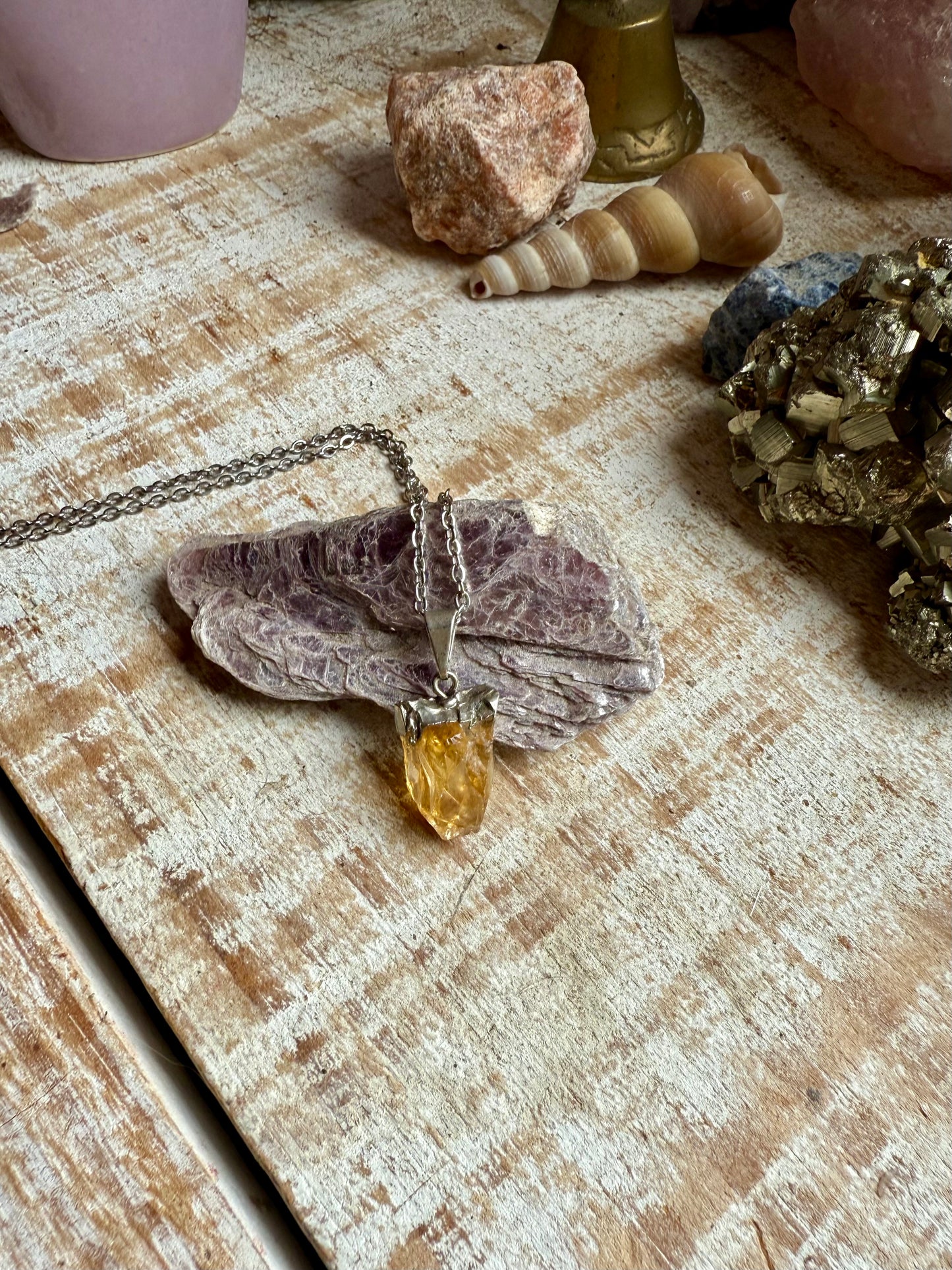 Collar de Citrino con cadena fina