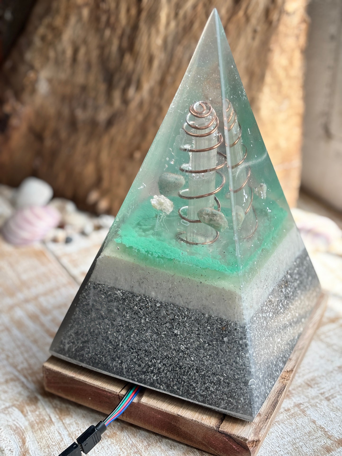 Lampara de Orgonita Nubian L