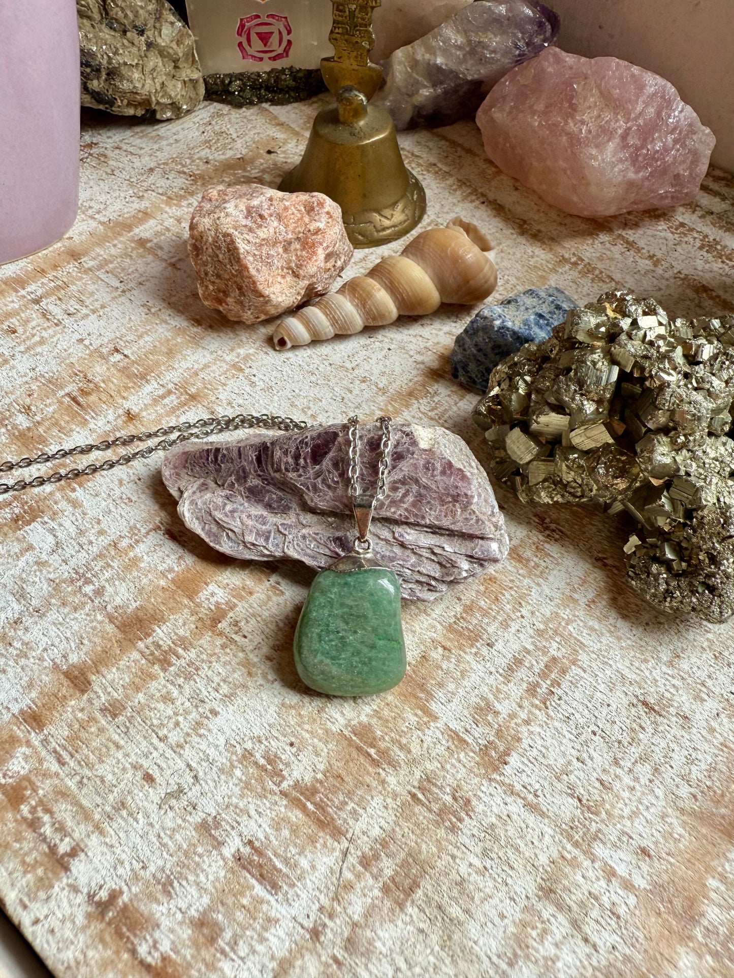 Collar de Cuarzo Verde con cadena Fina