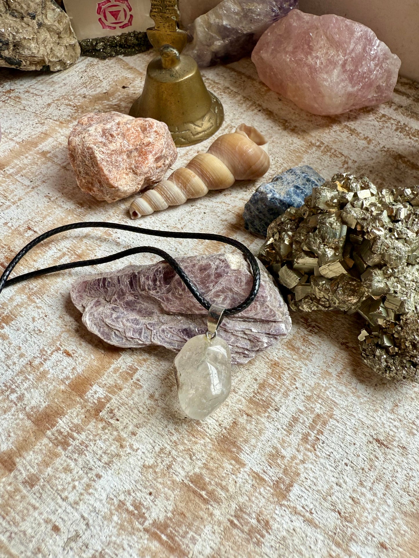 Collar de Cuarzo Cristal con Cordon