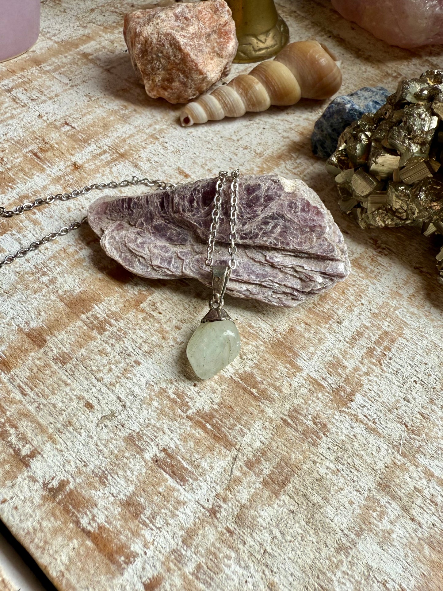 Collar de Cuarzo con cadena fina